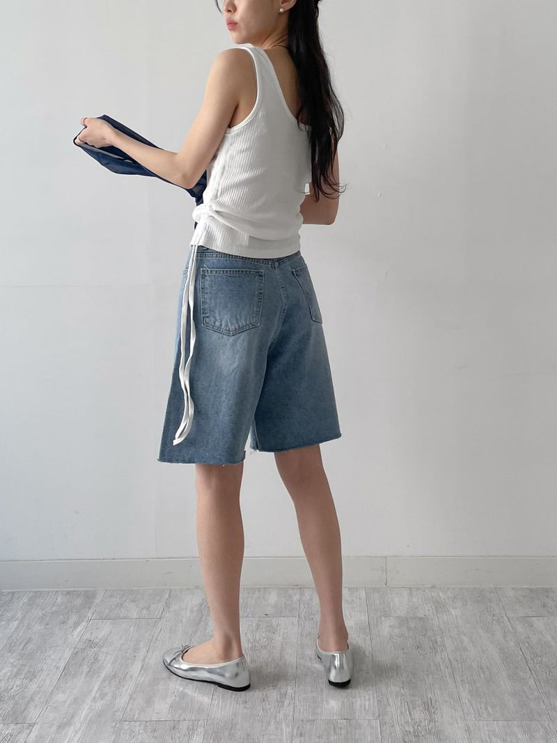 String U-Neck Sleeveless Top