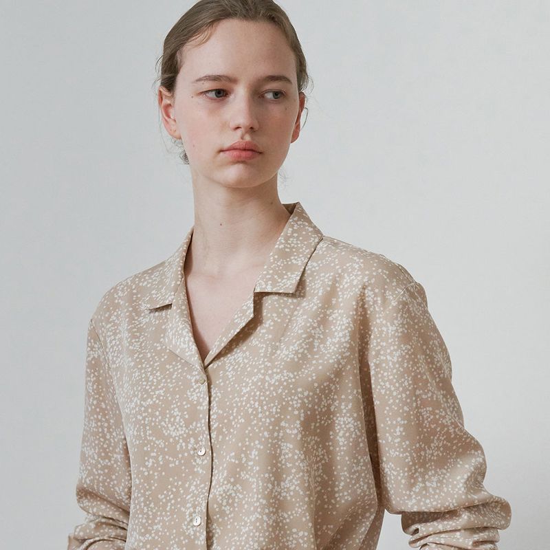 Daisy collar blouse