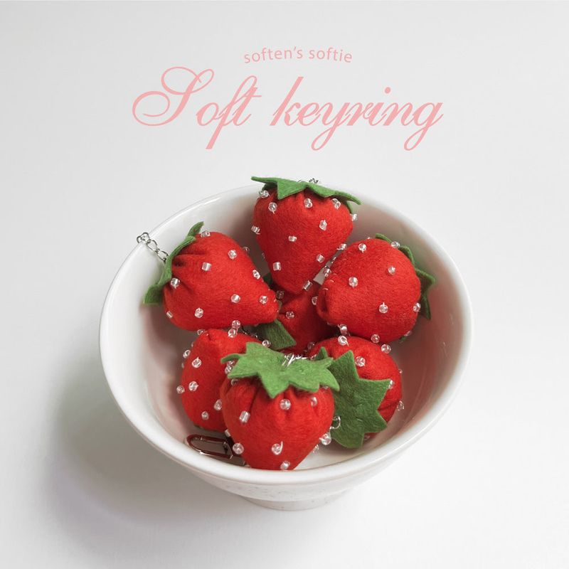 [soft keyring] shining berry (red)