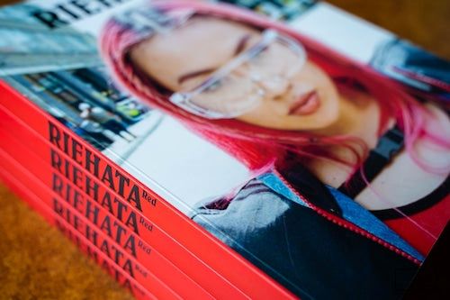 Magazine RIEHATA RED