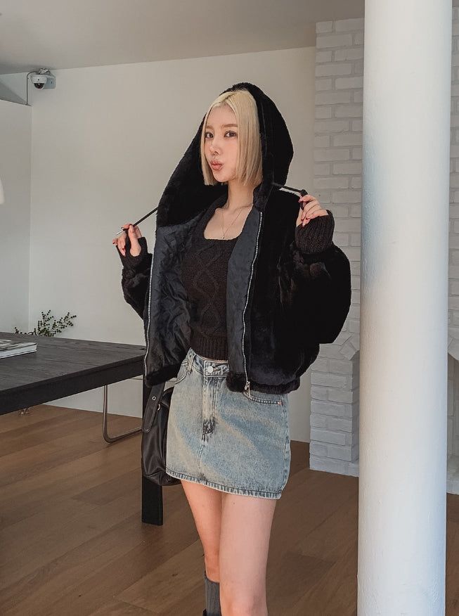 Cardi crop hooded fur jumper