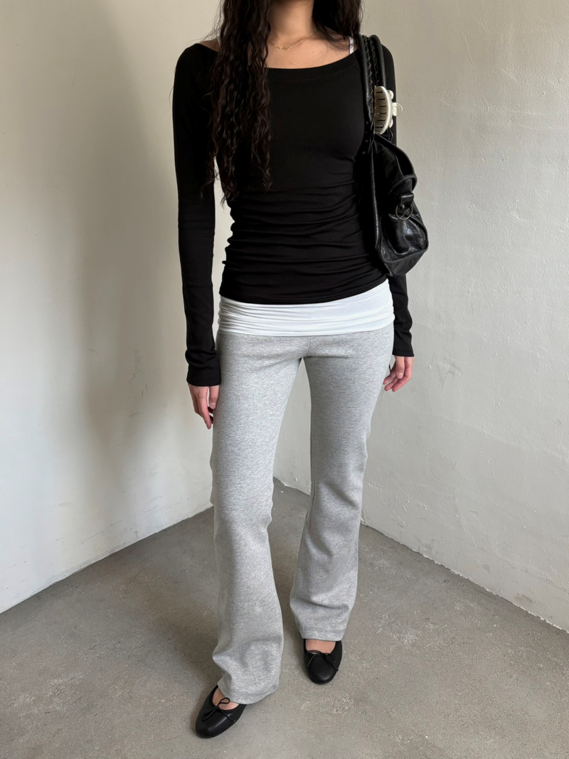Things and stuff(シングス アンド スタッフ)の「Yves off T(Tops)」