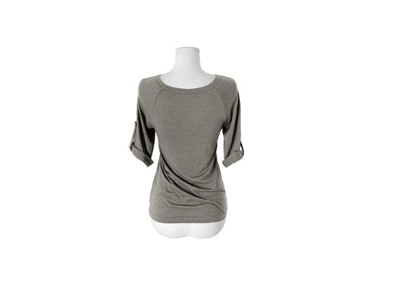 Poti Button V-Neck Roll-Up Three Quarter T-Shirt