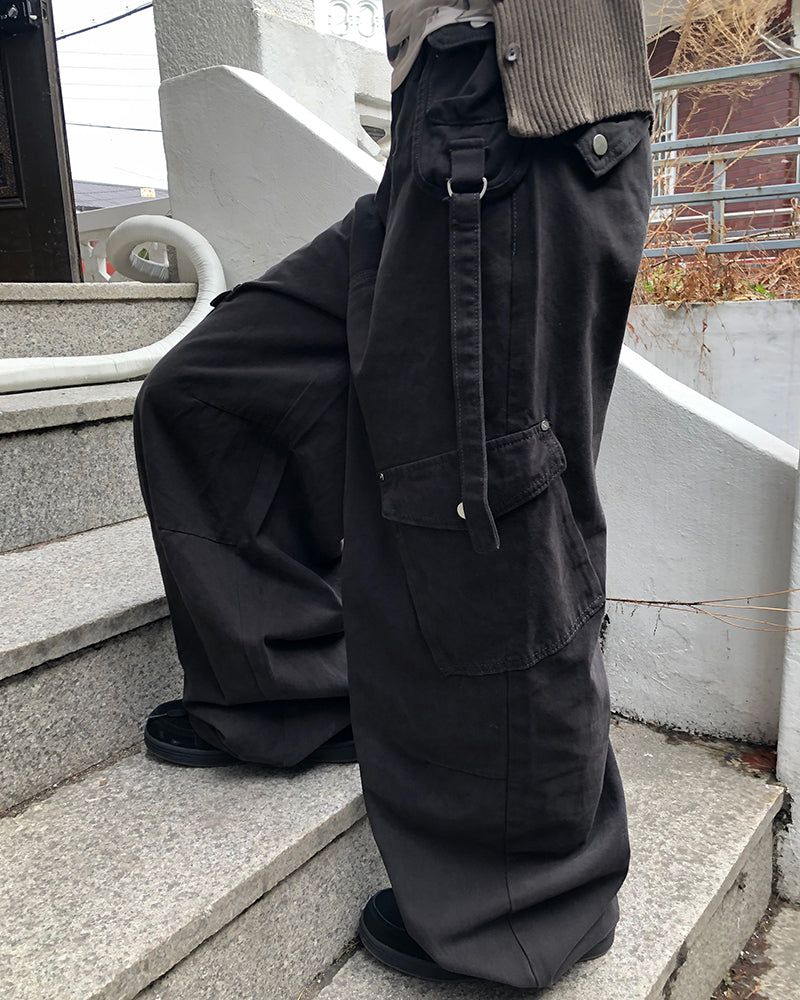 WONDER WONDER（ワンダーワンダー）の「Brdin Double-Pocket Strap Washed Cargo Pants（Pants）」