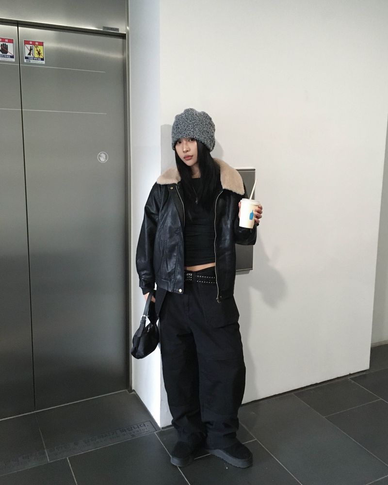 Big pocket black pants
