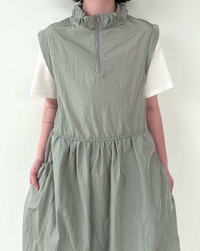 クリスプ ラッフル ドレス(2colors)