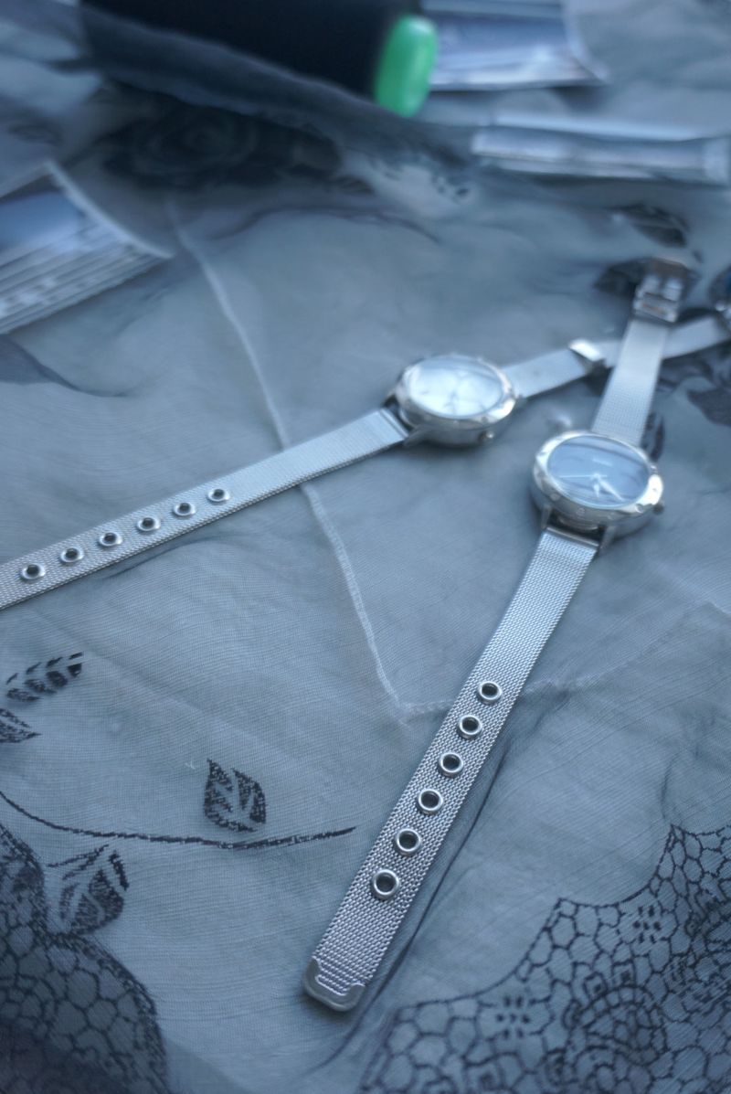 clover mesh strap watch