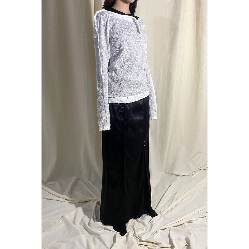 CUT-OUT RAGLAN SLEEVE TOP