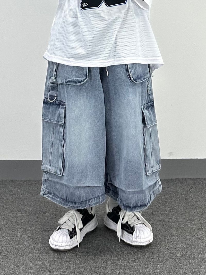 d-ring cargo shorts