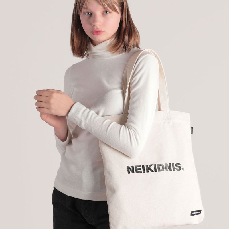 NEIKIDNIS（ネイキドニス）の「ボールドロゴエコバッグ/BOLD LOGO ECO BAG / ECRU（スマホグッズ/小物）」