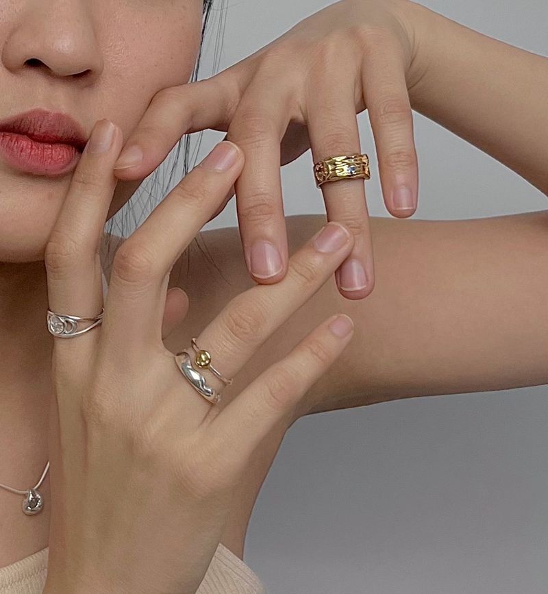 Livciel（リヴシーエル）の「フルムーンアバブザヒルリング（アクセサリー）」