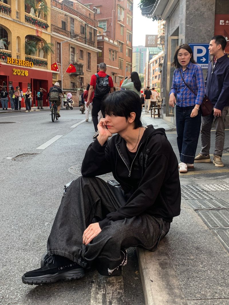 Gen Z Post Hood Zip-Up