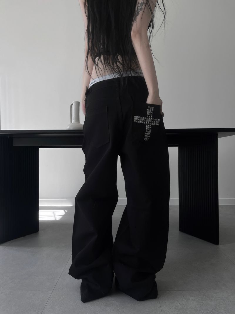 URBAN UNIQUE（アーバンユニーク）の「cross studded buckle pants（Pants）」