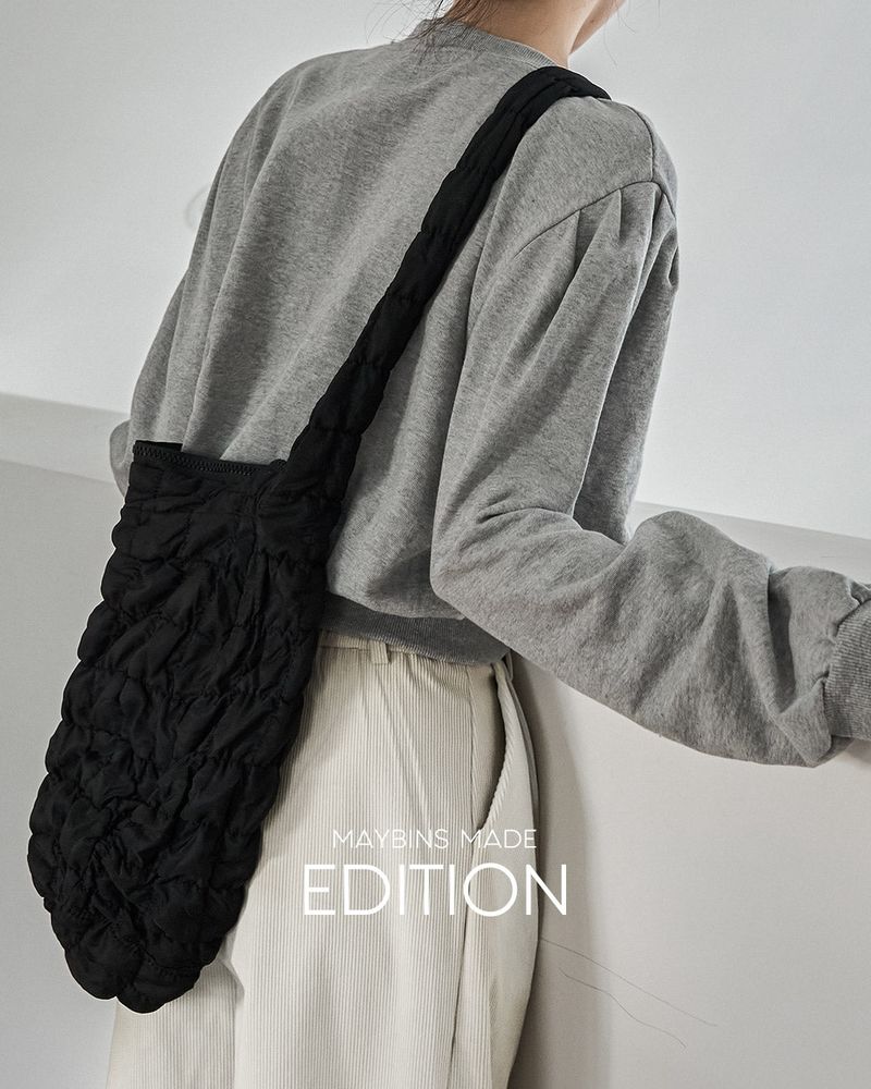 [MADE] Newa Puff V-neck Sweatshirt