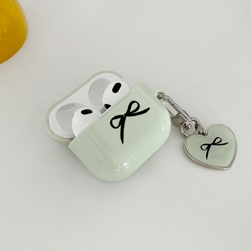 Ribbon heart epoxy keyring (lime cream)