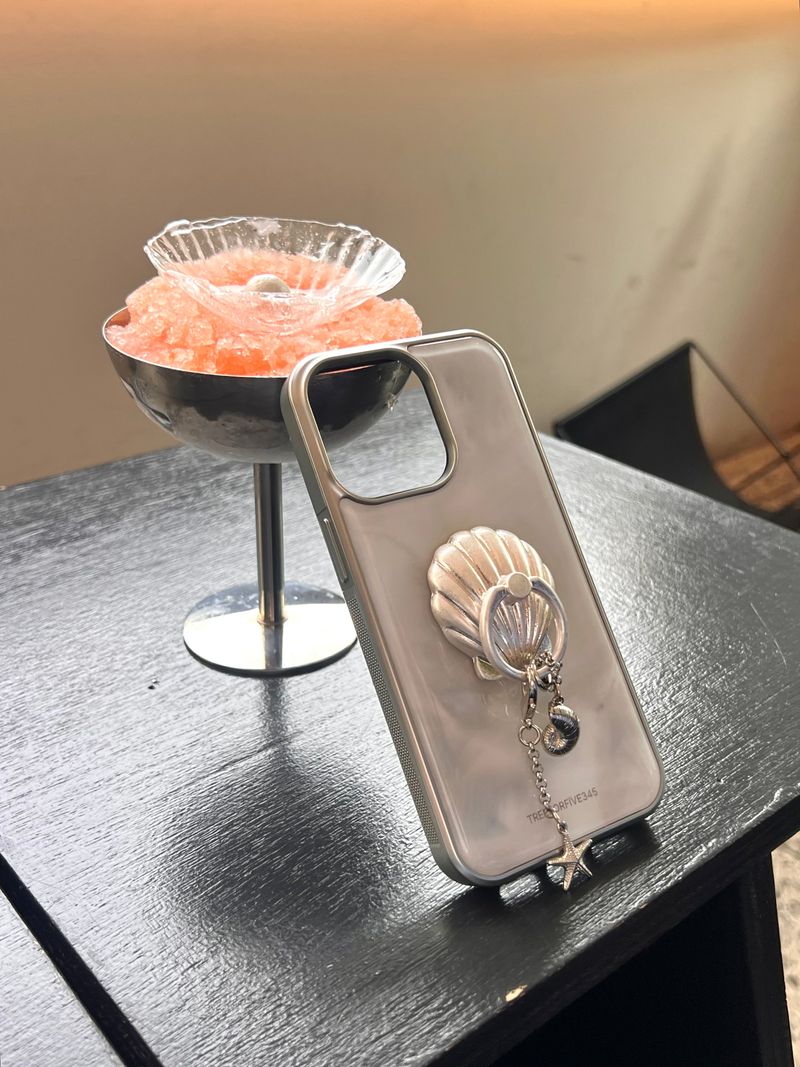 PEARL SHELL Silver Epoxy Bumper Case / TREEFORFIVE345