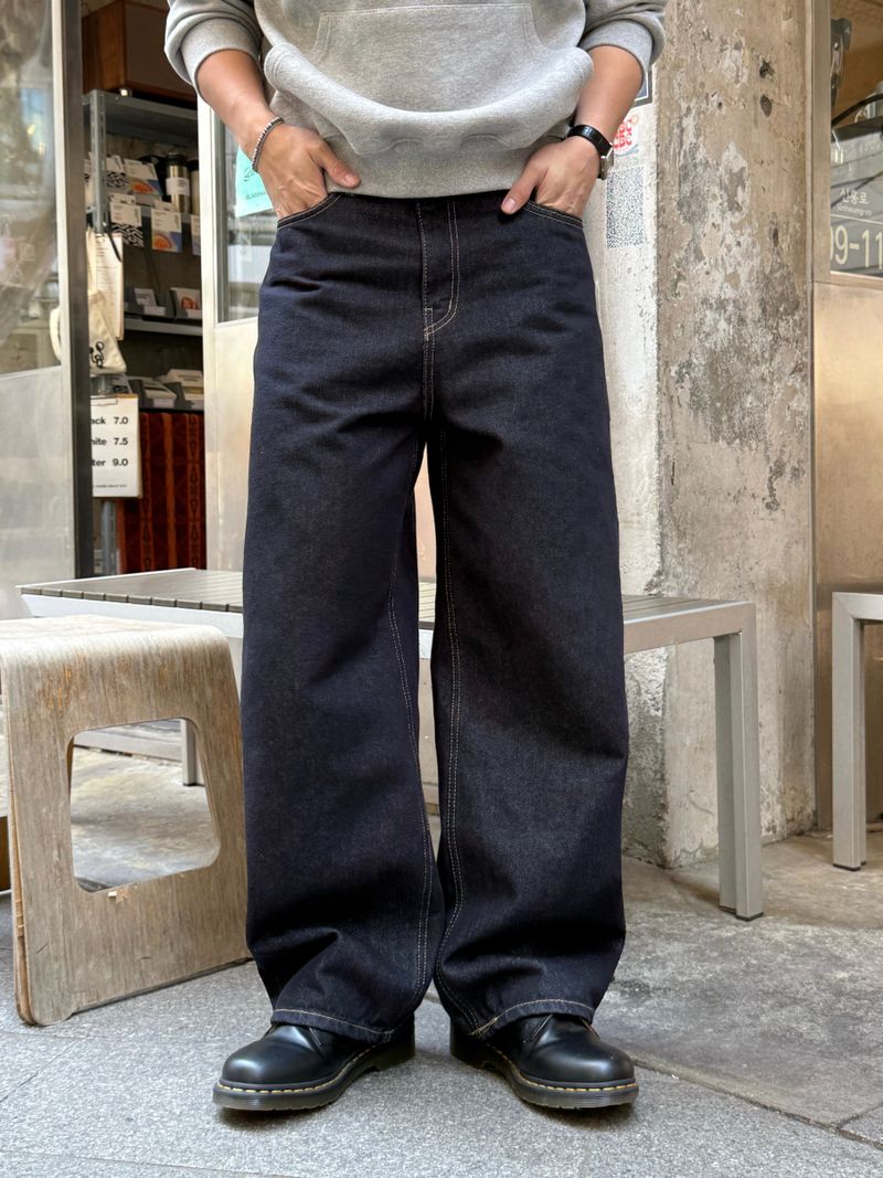 North non-fade curved pants