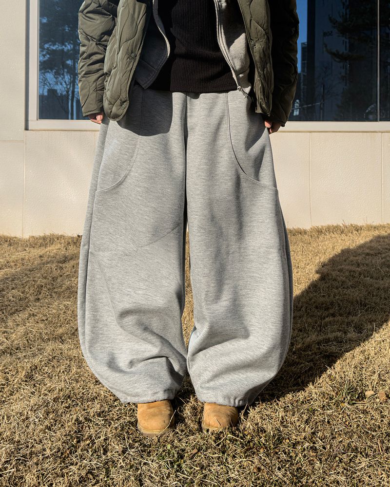 JIIGEUM(ジグム)の「Sever Bonded Panel Sweat Pants(Pants)」