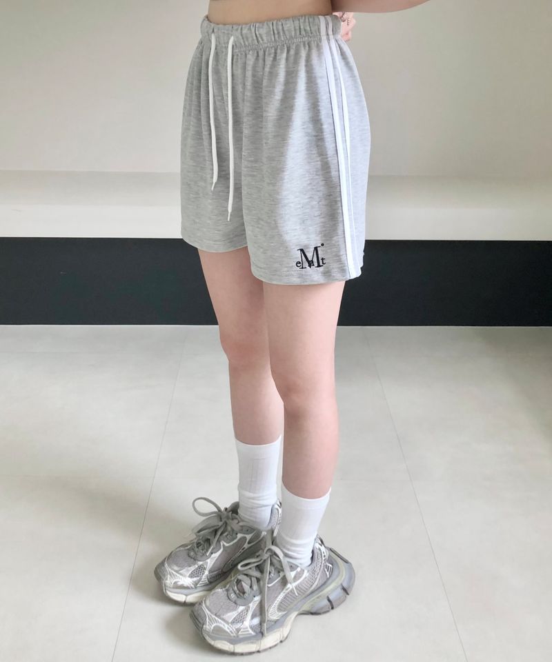 MUCENT（ムセント）の「VIVA SIDE TRACK LINE SWEAT HALF PANTS (4COLOR) （Pants）」