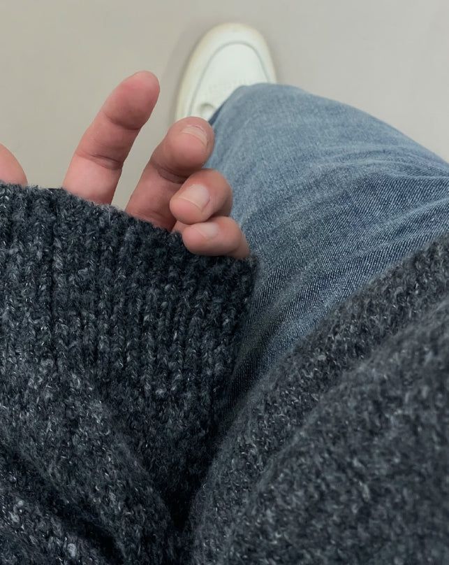 Levon Basic Henley Neck Knit