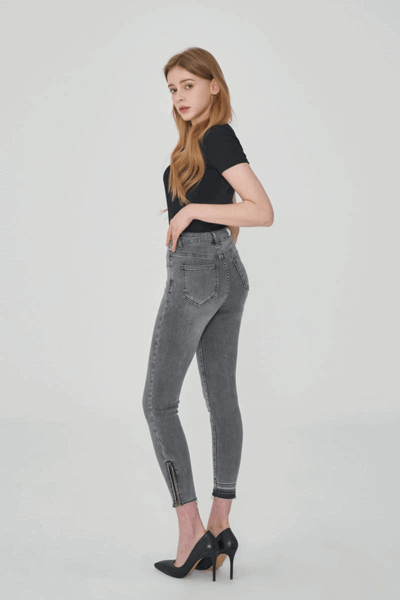 ur.fit（オールフィット）の「GRAY SKINNY JEAN [6860]（Pants）」