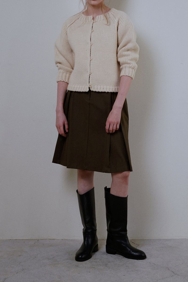 Page pintuck skirt_khaki