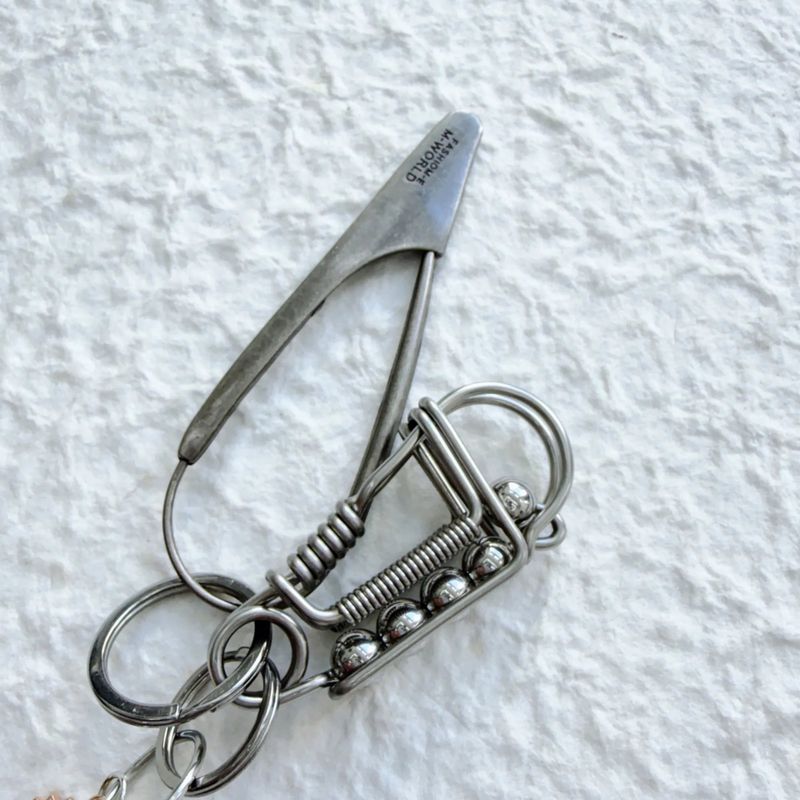 Vintage Spring Charm Clip