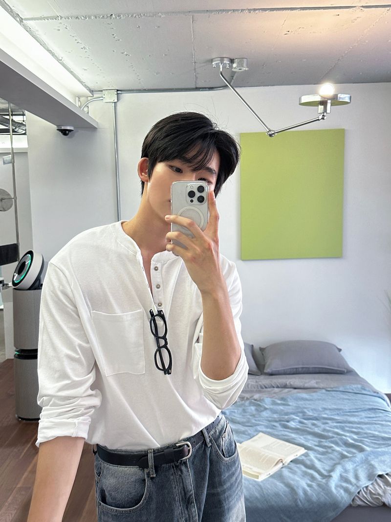 lemenne(ルメンヌ)の「LMN Cotton Henley Neck Pocket Long-sleeved T-shirt (4 colors)(Tops)」