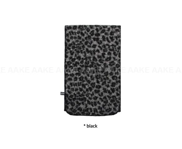 FUZZY LEOPARD MUFFLER