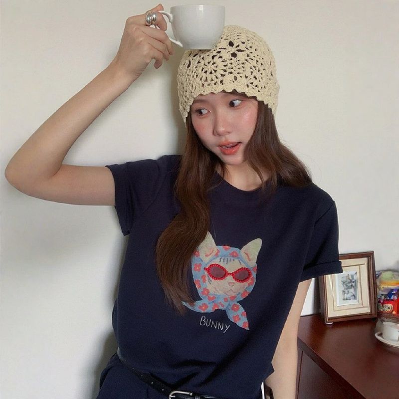 Beaded Glasses Graphic Crew Neck T-Shirt