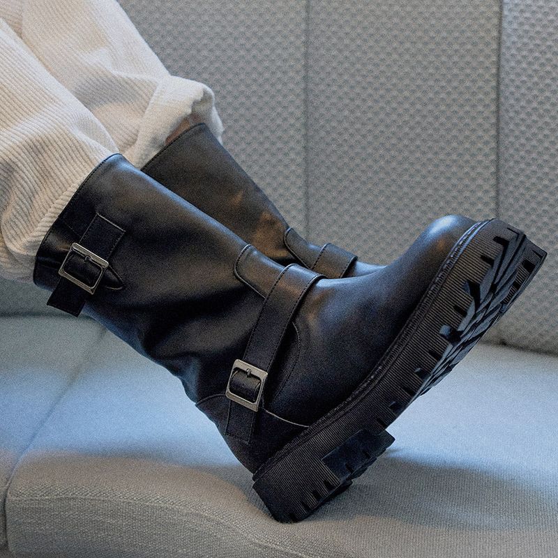 SHOEHI（シューハイ）の「Natalie Two Belted Boots_B1542（Shoes）」