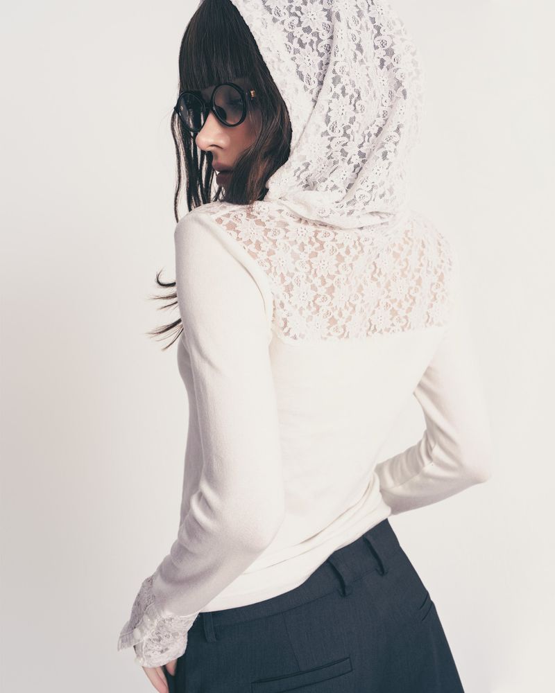 button lace hoodie top long ver. / white