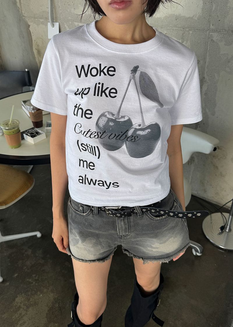 eon(イオエン)の「CHERRY LETTER TEE(Tops)」