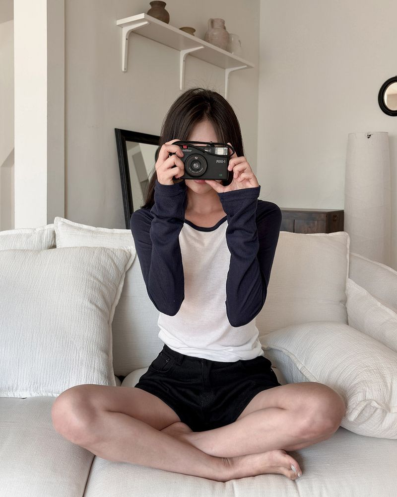 MAYBINS（メイビンス）の「ピウラグランカラーブロックTシャツ（トップス）」