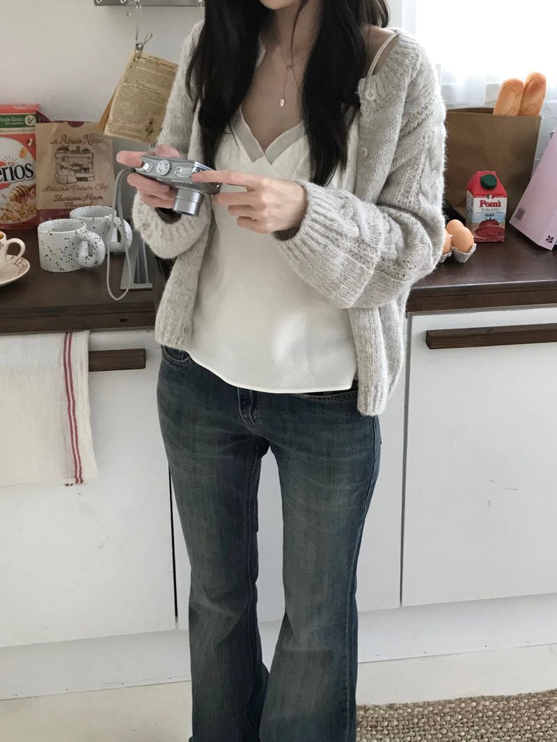 cable cardigan (2 colors)