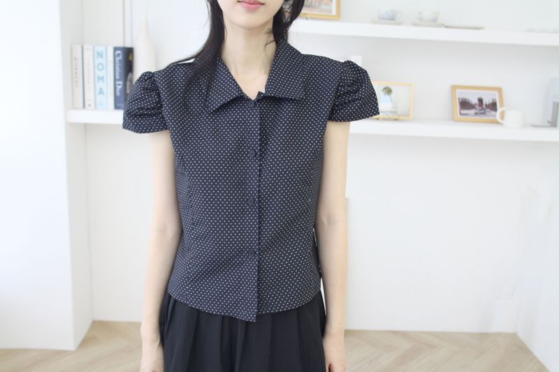 Dot Puff Cap Sleeve Blouse