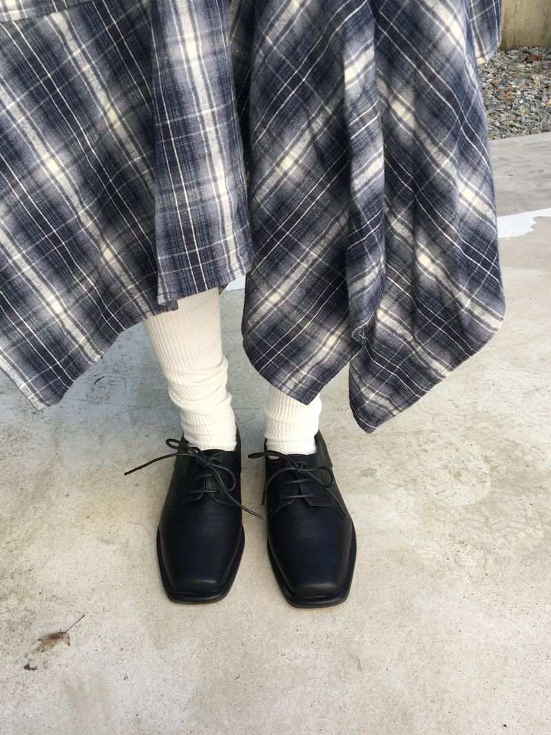 Narrow Square Flat Loafers (1color)