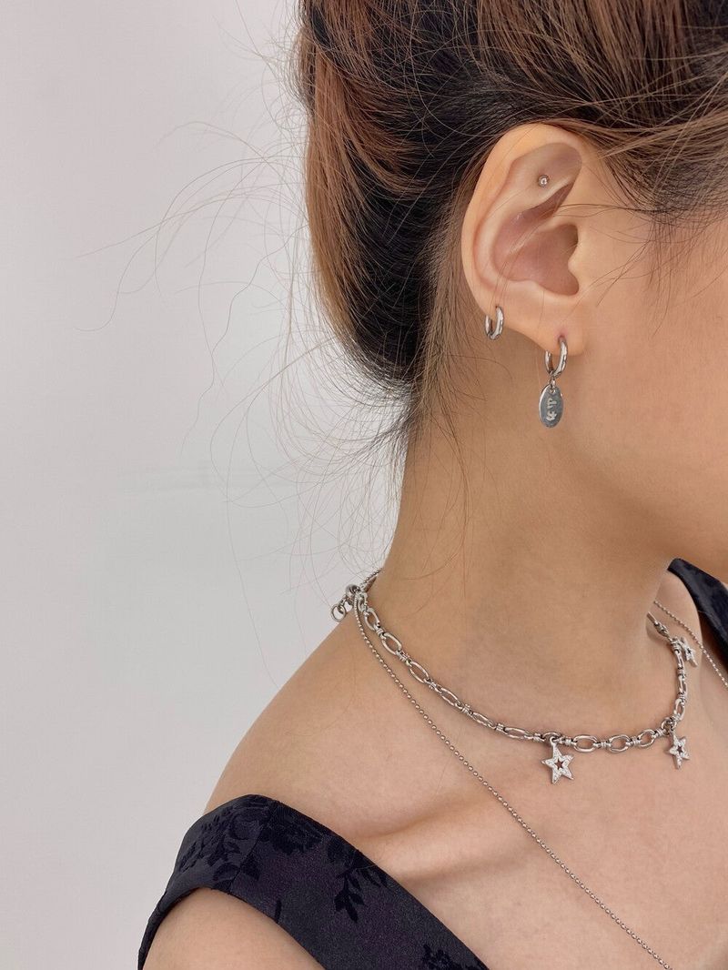 山力 ring earring