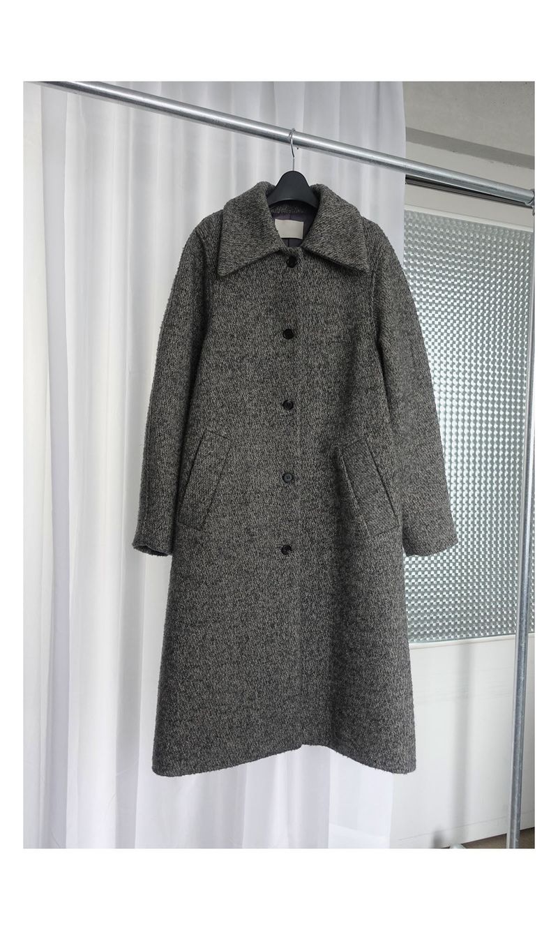 Grain collar raglan coat