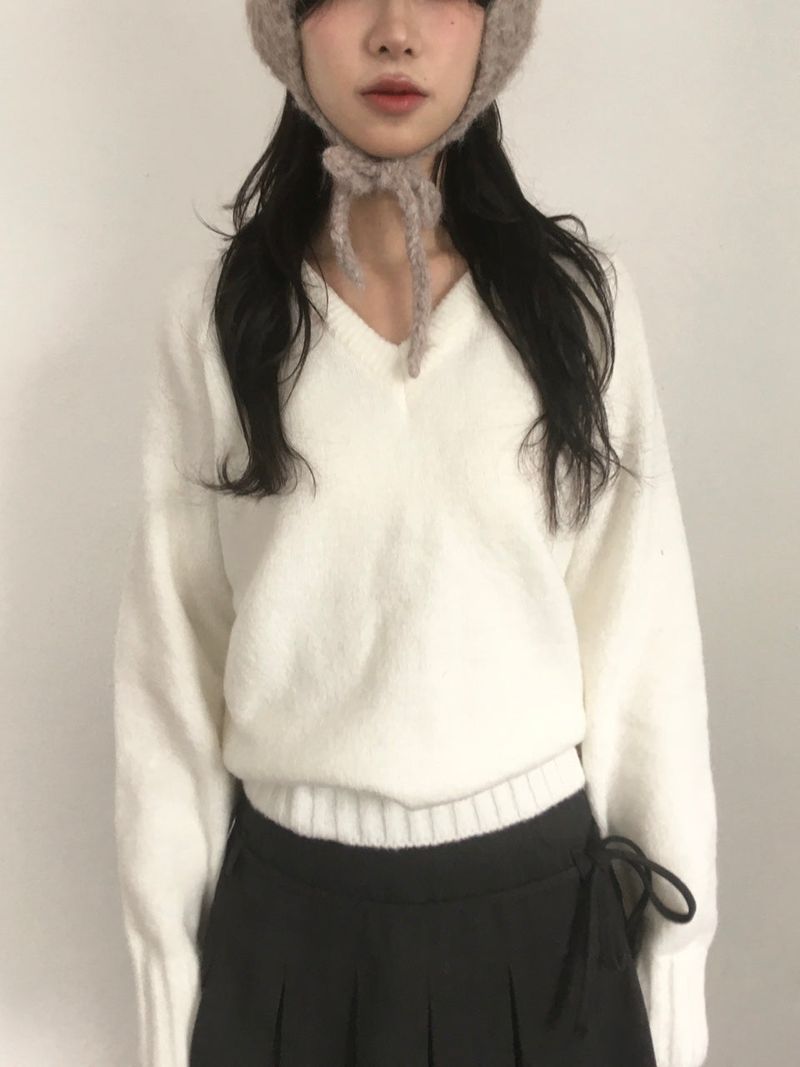 Holiday V-Neck Sweater