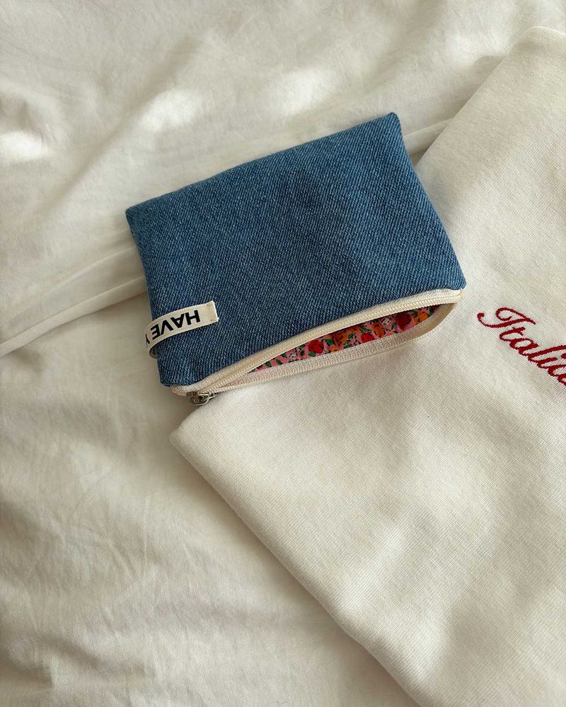 Denim & flower flat pouch - blue , S size