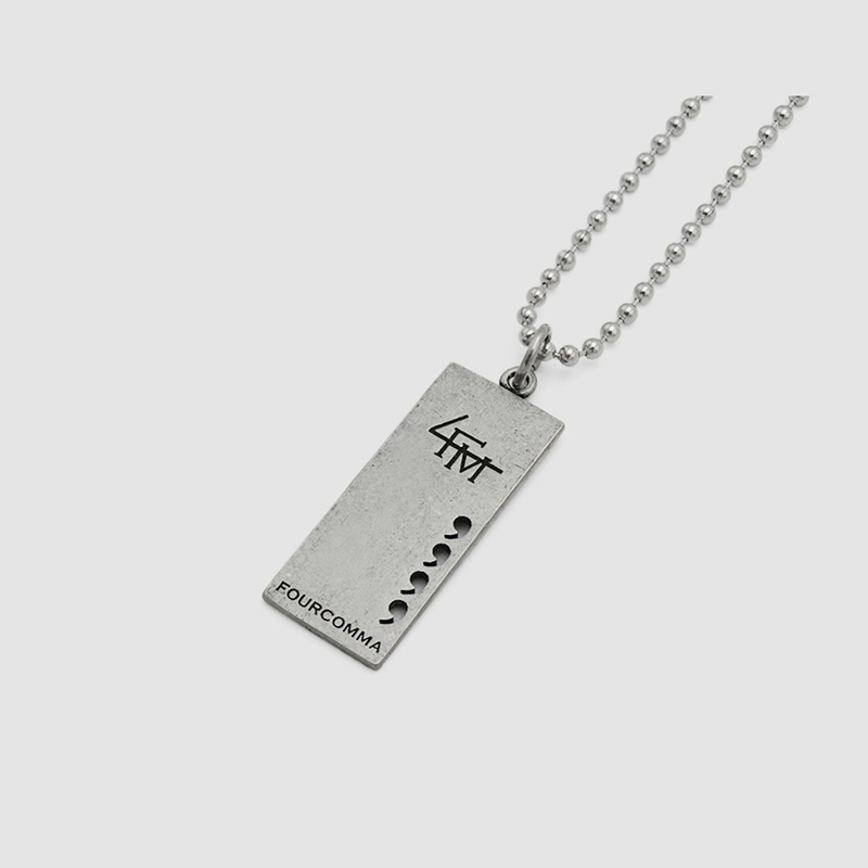 PUNCHING BAR NECKLACE