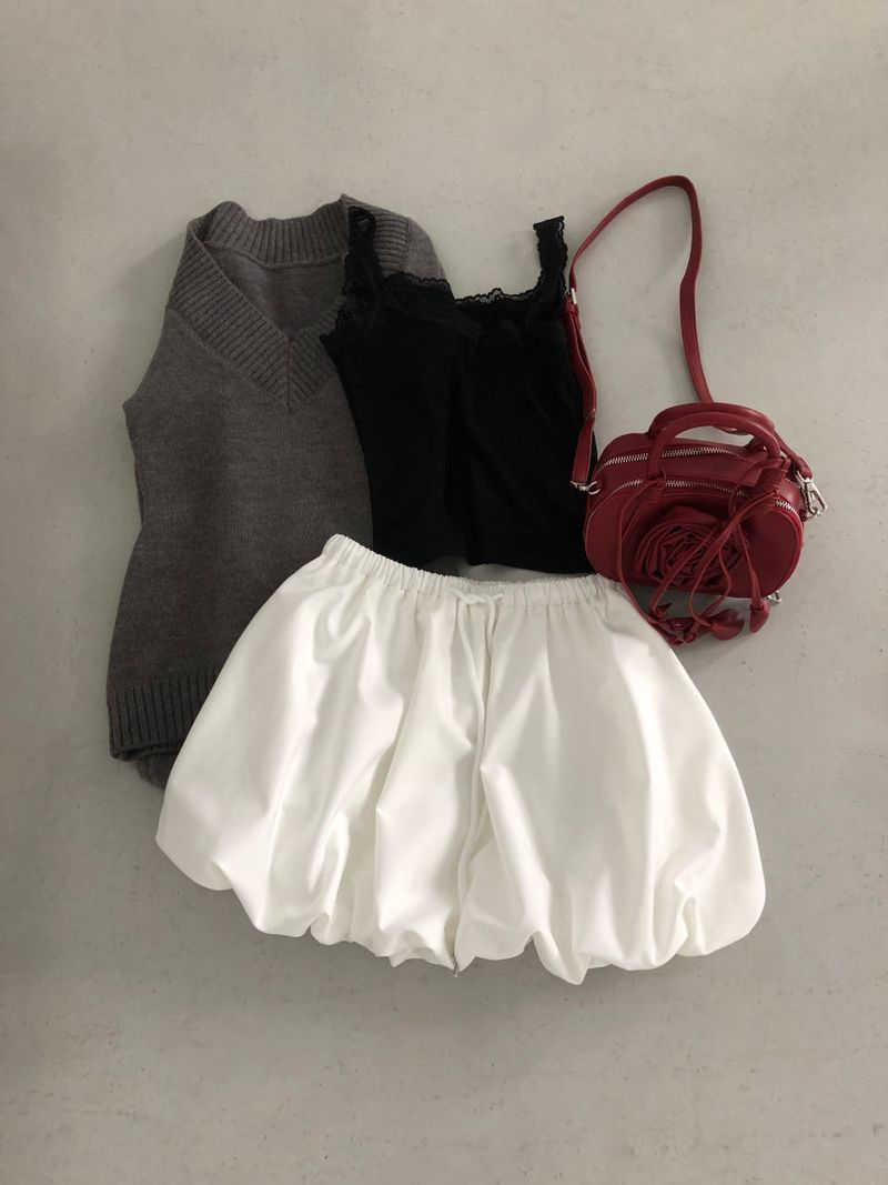 moroi（モロイ）の「Mini Balloon Skirt（Skirts）」