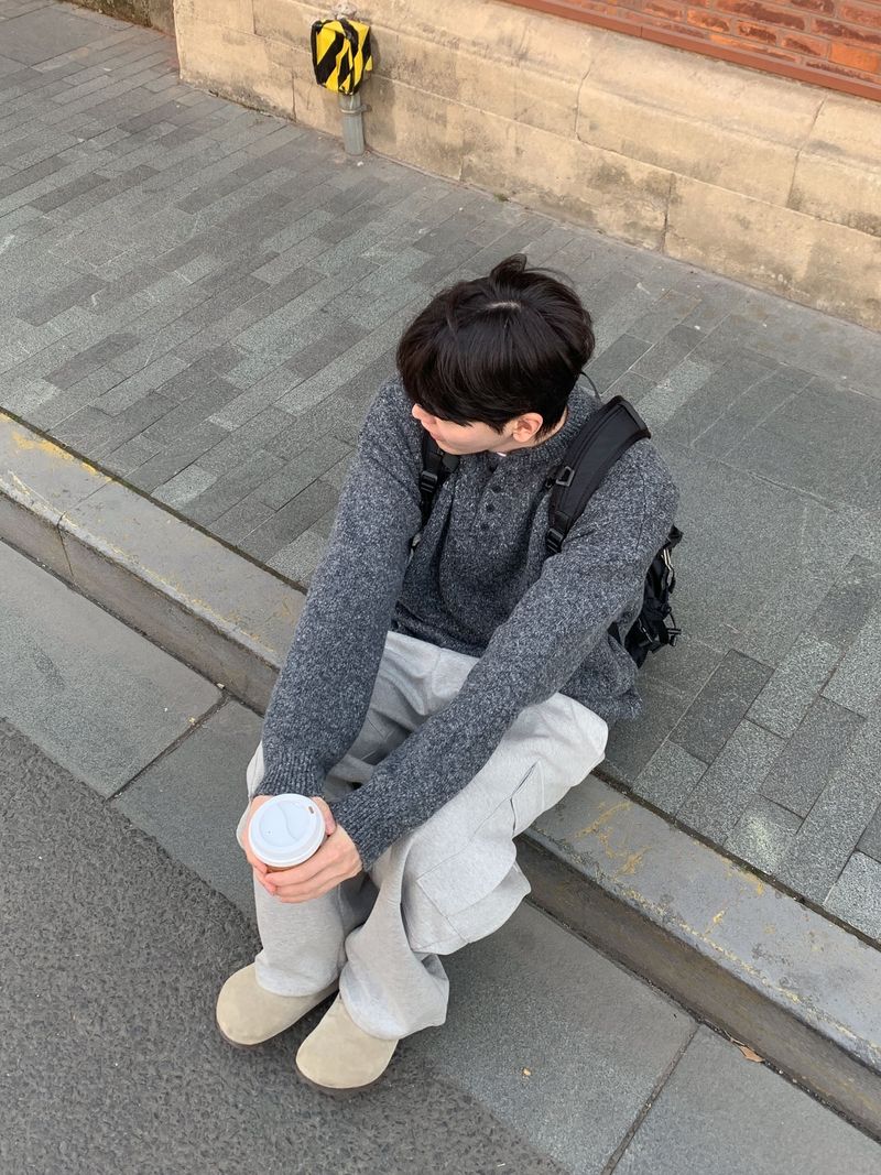 ベーシックオーバーヘンリーネックニット