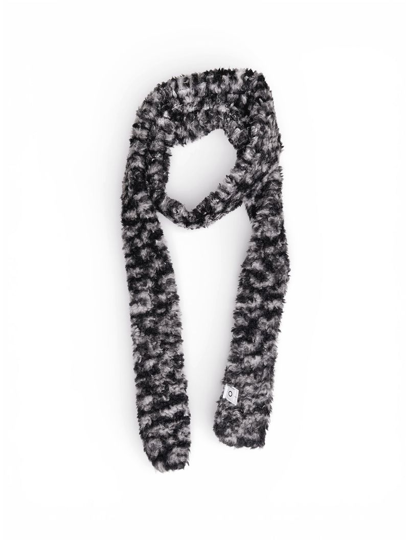 O Logo Boa Muffler / Black Multi