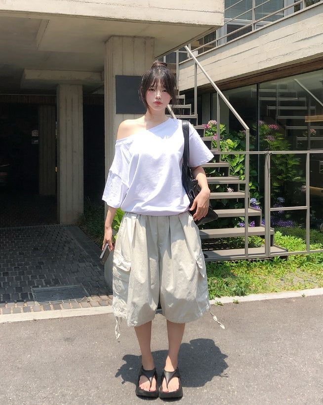 Witty Off-shoulder Short-sleeve Sweatshirt
