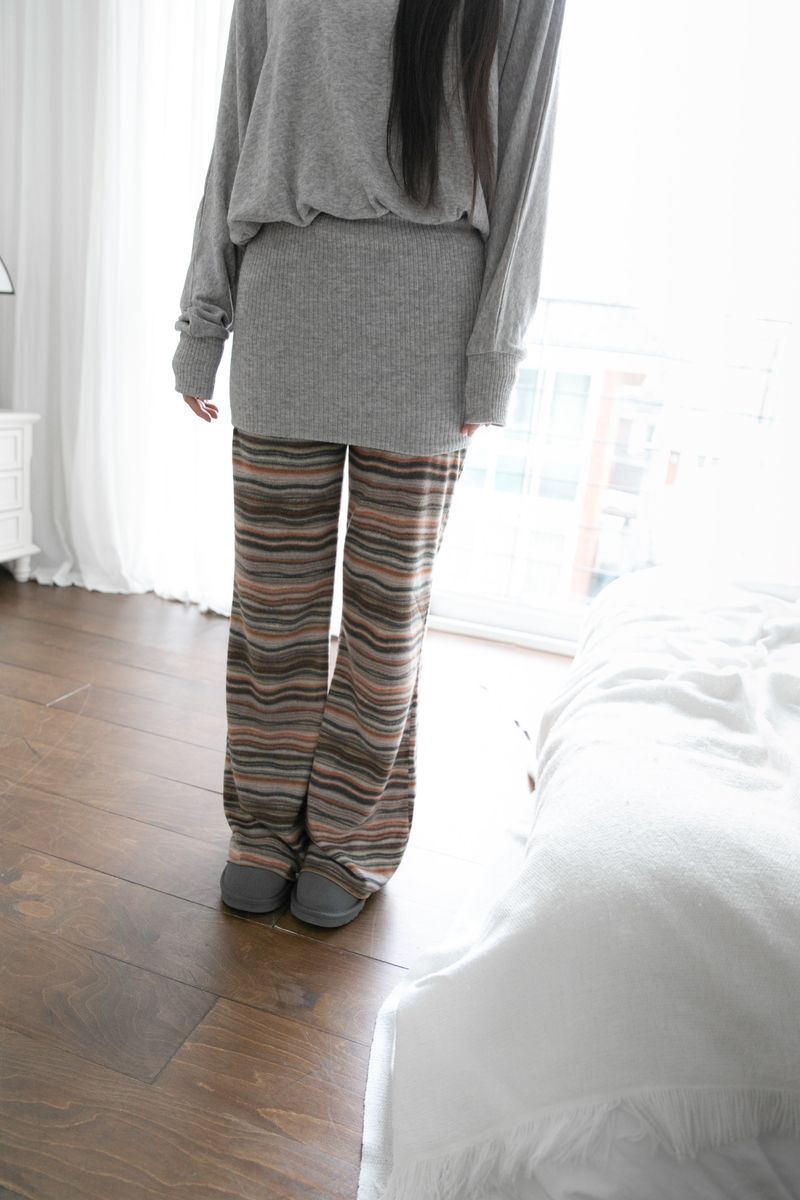 omoosoohy（オムスヒ）の「kitch stripe banding pants(2colors)（Pants）」