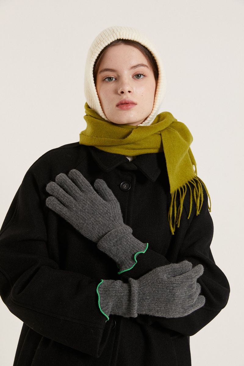 PINK PINEAPPLE（ピンクパイナップル）の「INTERLOCKING GLOVES_GREY（Fashion Accessories）」