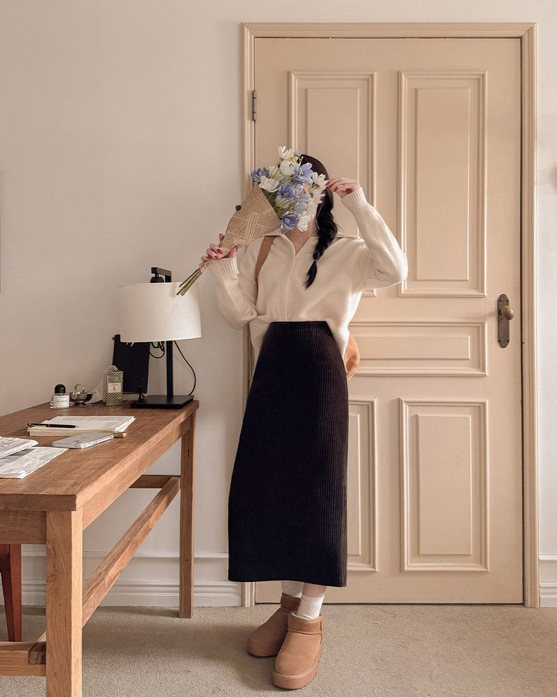 MAYBINS(メイビンス)の「Corduroy long skirt(Skirts)」
