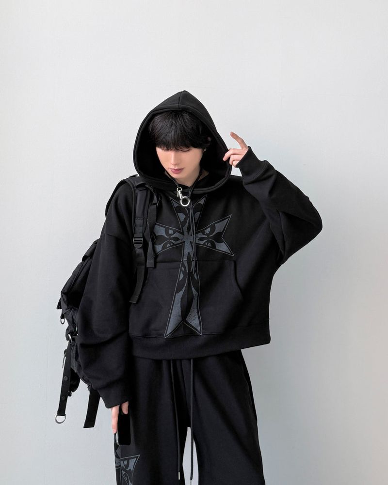 YOURNUS（ユアナス）の「ホリネスクロップセットアップフーディー（トップス）」